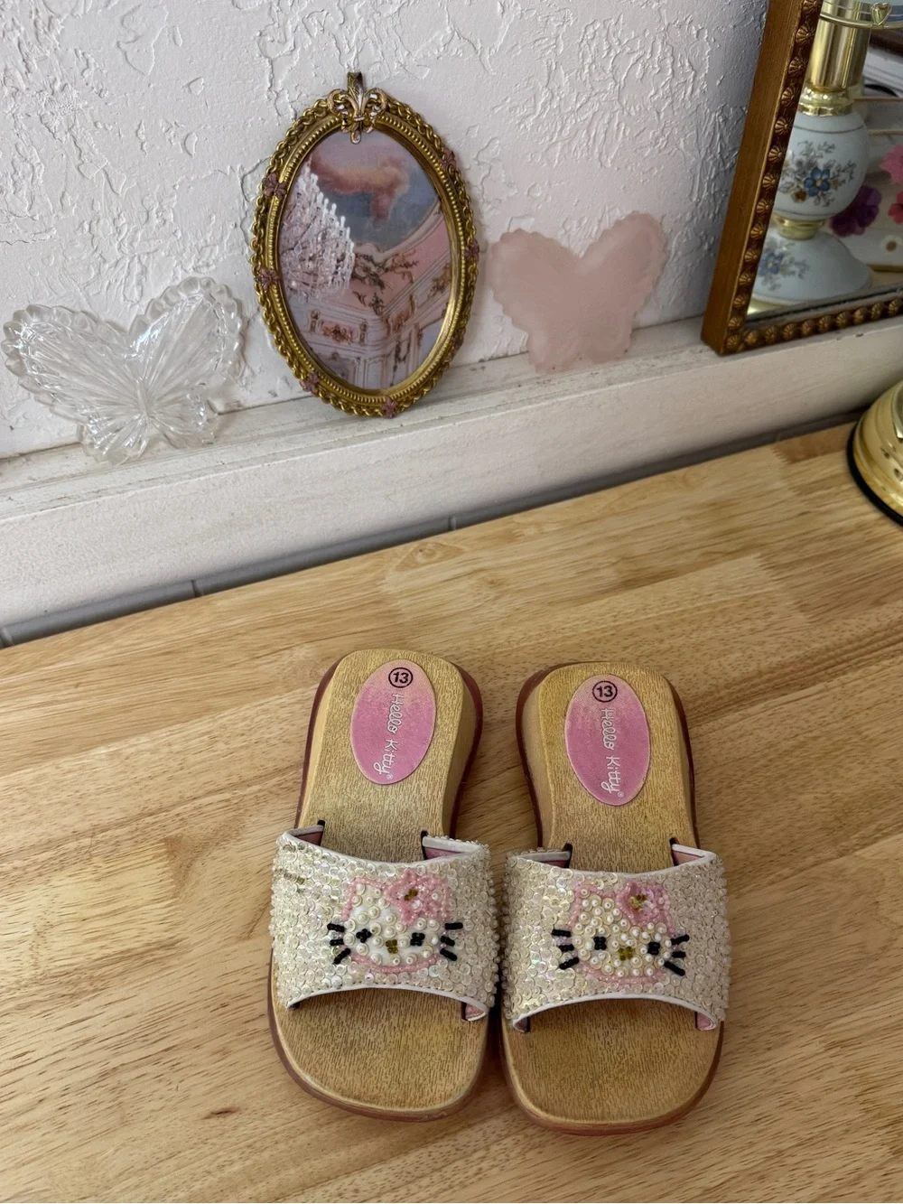 Vintage Hello Kitty Beaded Sandals Kids Size 13 Y2K Kawaii Pearl Sequin Platform